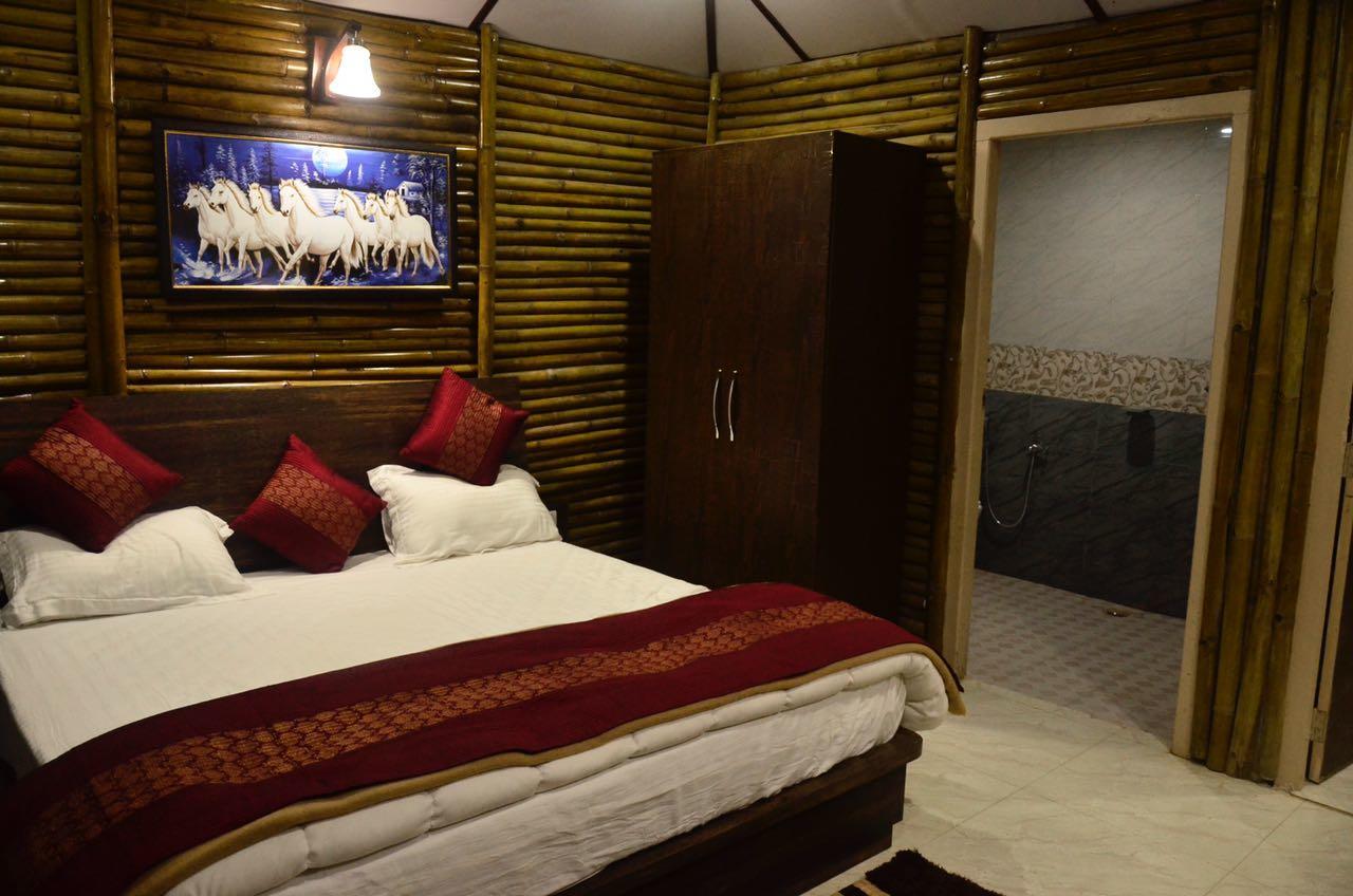 V Resorts Glamwoods Dhanulti Dhanaulti Eksteriør bilde